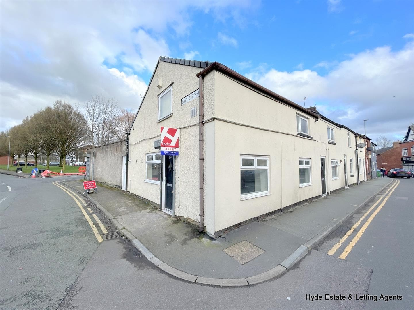 299 Grimshaw Lane, Middleton, M24 2AT