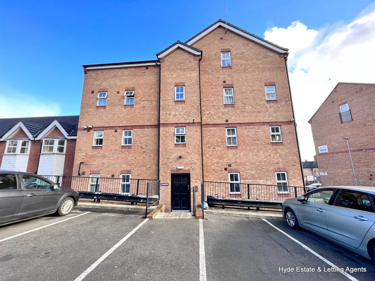 Flat 3 Richmond House, St. Andrews Square, Stoke-On-Trent, ST4 7GE