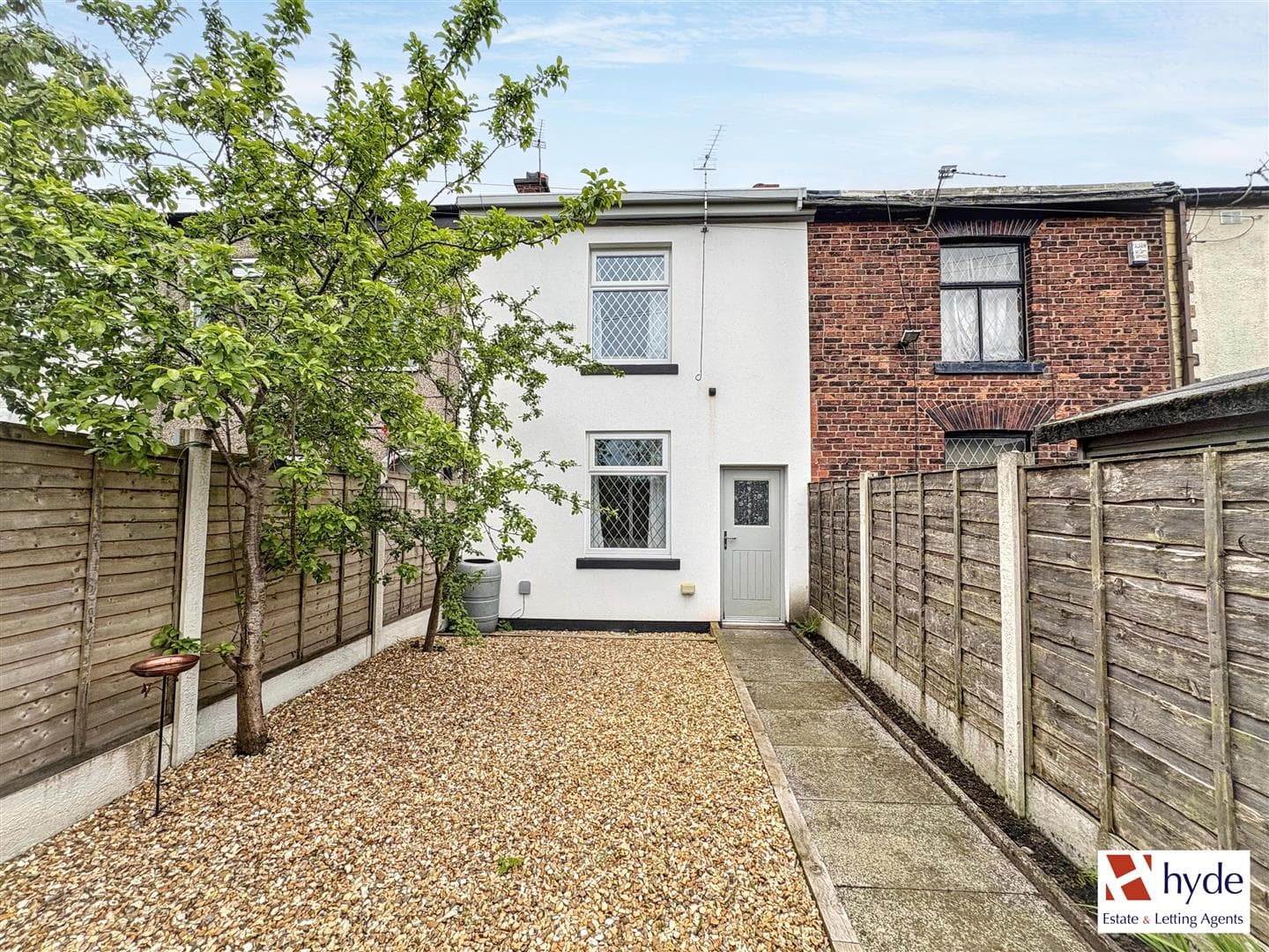 Oak Street, Radcliffe, Bury. M26 1JL