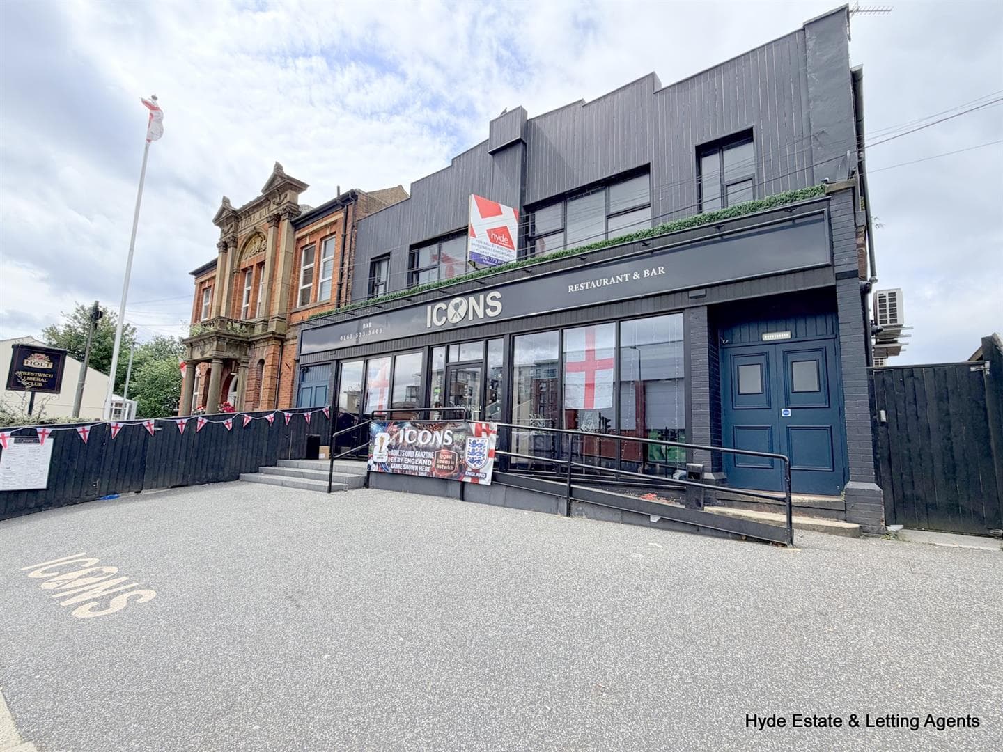 Bury New Road, Prestwich, M25 3AJ