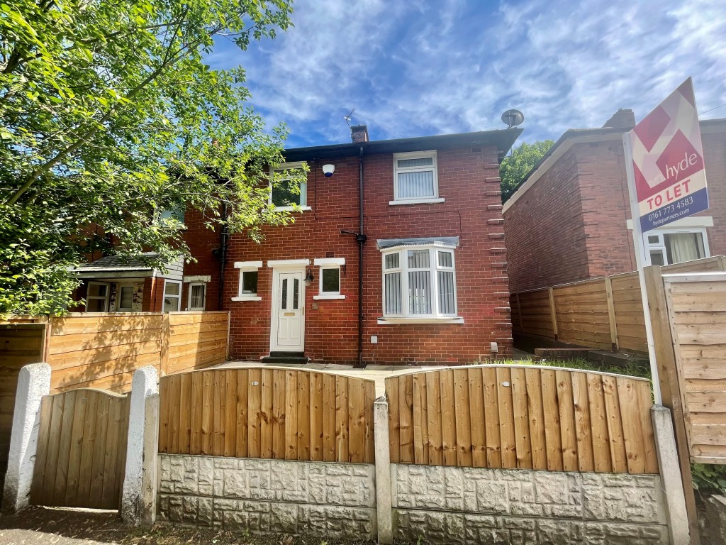 Westminster Avenue, Whitefield, Manchester, M45 6DR, 3 bedroom, Semi
