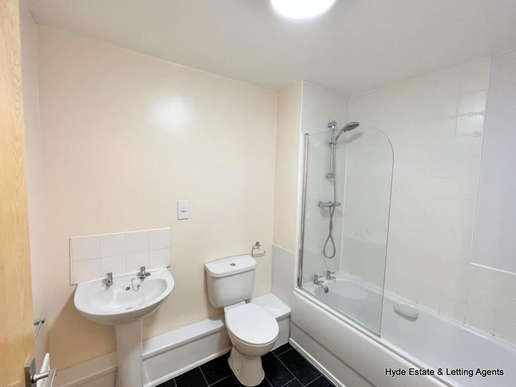 Images for Richmond House, St. Andrews Square, Stoke-on-Trent, ST4 7GE EAID: BID:hyde
