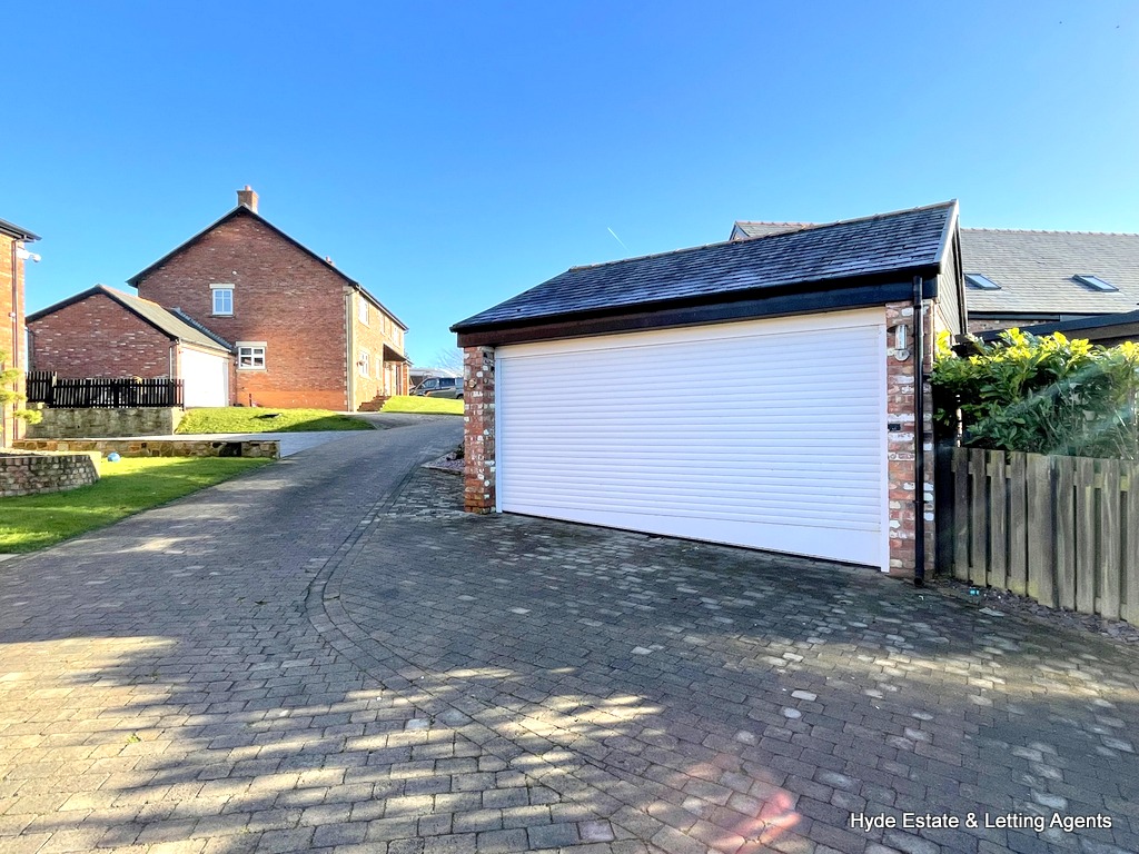 Images for The Stables, Butterfield Hall Farm, Plodder Lane, Bolton, BL5 1AW