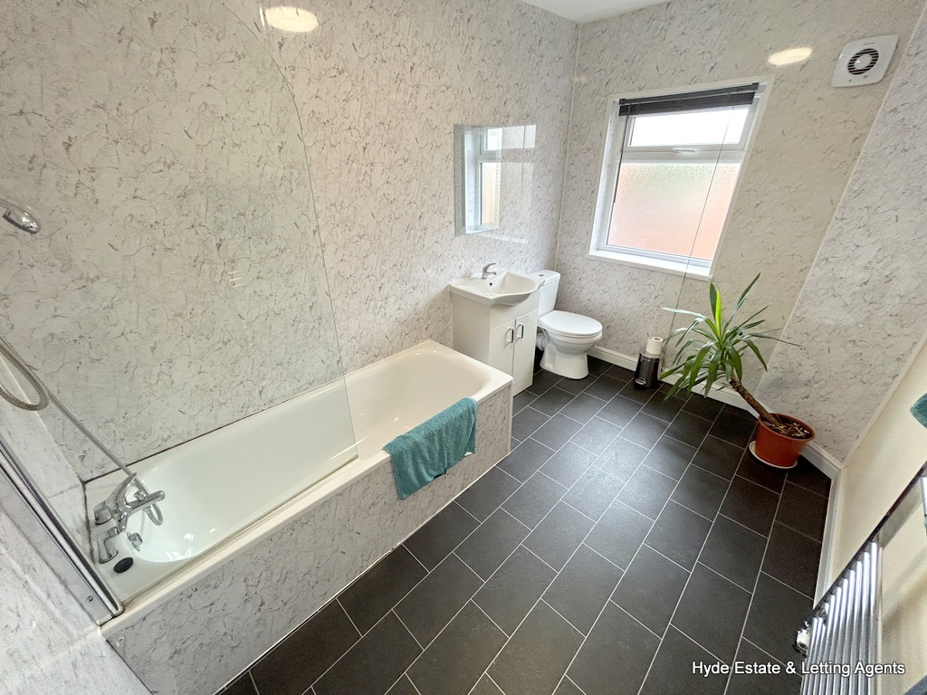 Images for Moss Lane, Platt Bridge, Wigan, WN2 3TQ EAID: BID:hyde
