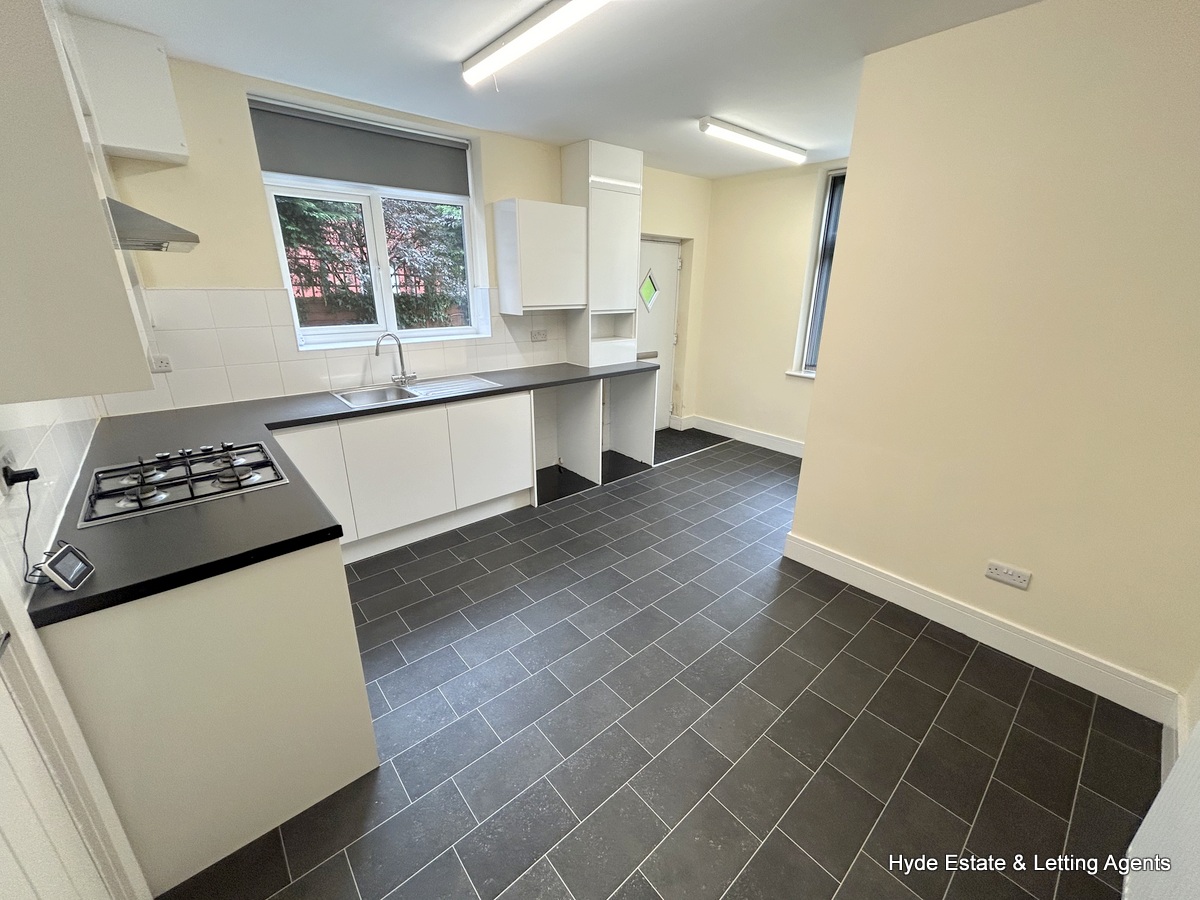 Images for Bury Old Road, Prestwich, Manchester, M25 1PZ EAID: BID:hyde