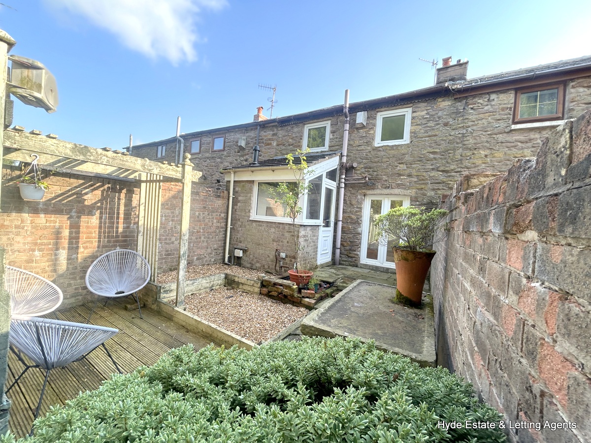 Images for Farmers Row, Tockholes, Blackburn, BB2 4NN EAID: BID:hyde
