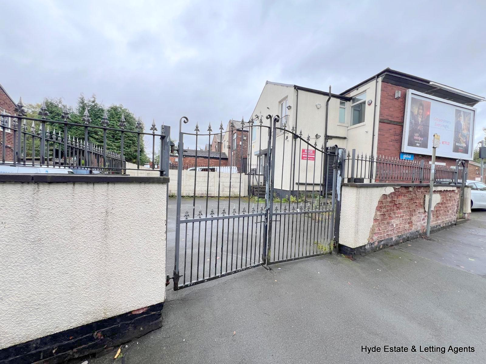 Images for Bury Old Road, Whitefield, Manchester, M45 6TQ EAID: BID:hyde
