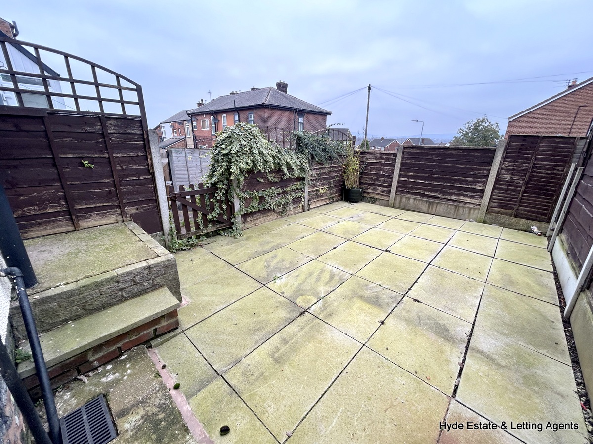 Images for Hollins Lane, Hollins, Bury, BL9 8AY EAID: BID:hyde