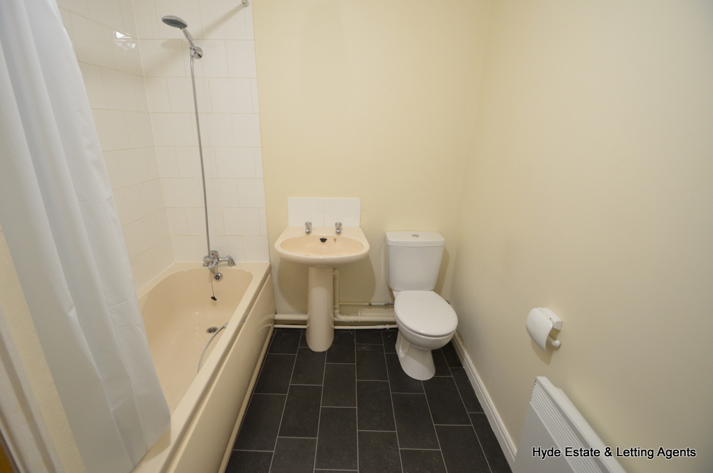 Images for Flat 2, Spring Gardens, Buxton, Derbyshire, SK17 6BP EAID: BID:hyde