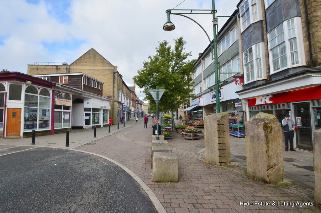 Images for Flat 2, Spring Gardens, Buxton, Derbyshire, SK17 6BP EAID: BID:hyde