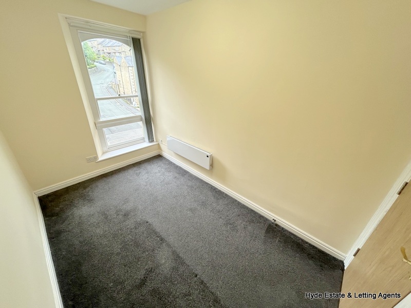 Images for Flat 5, Spring Gardens, Buxton, Derbyshire, SK17 6BP EAID: BID:hyde