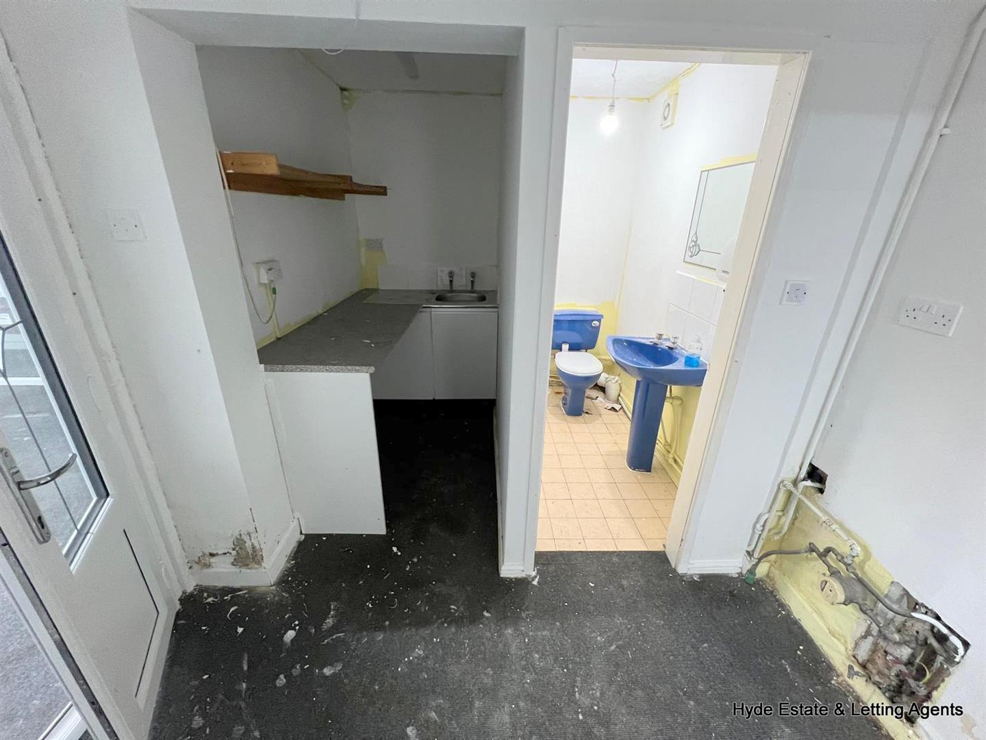 Images for Tonge Moor Road, Bolton EAID:HydePartnersAPI BID:2