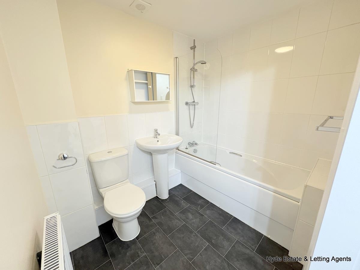 Images for Flat 32 The Horizons, Moss Lane EAID:HydePartnersAPI BID:2