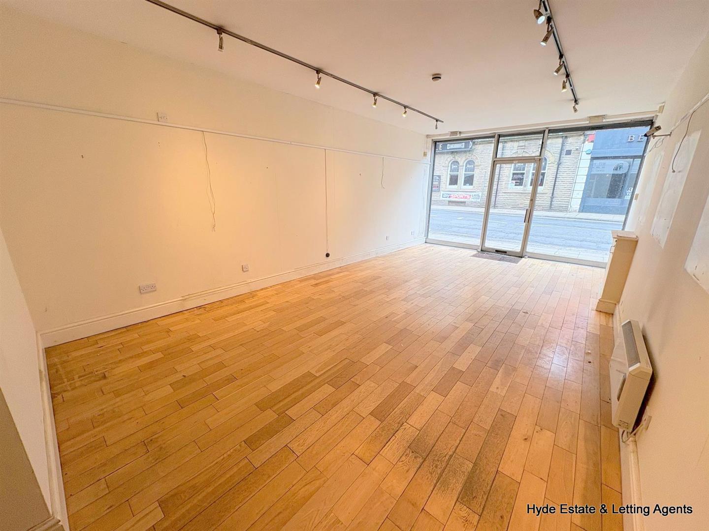 Images for Lee Lane, Horwich, Bolton EAID:HydePartnersAPI BID:2