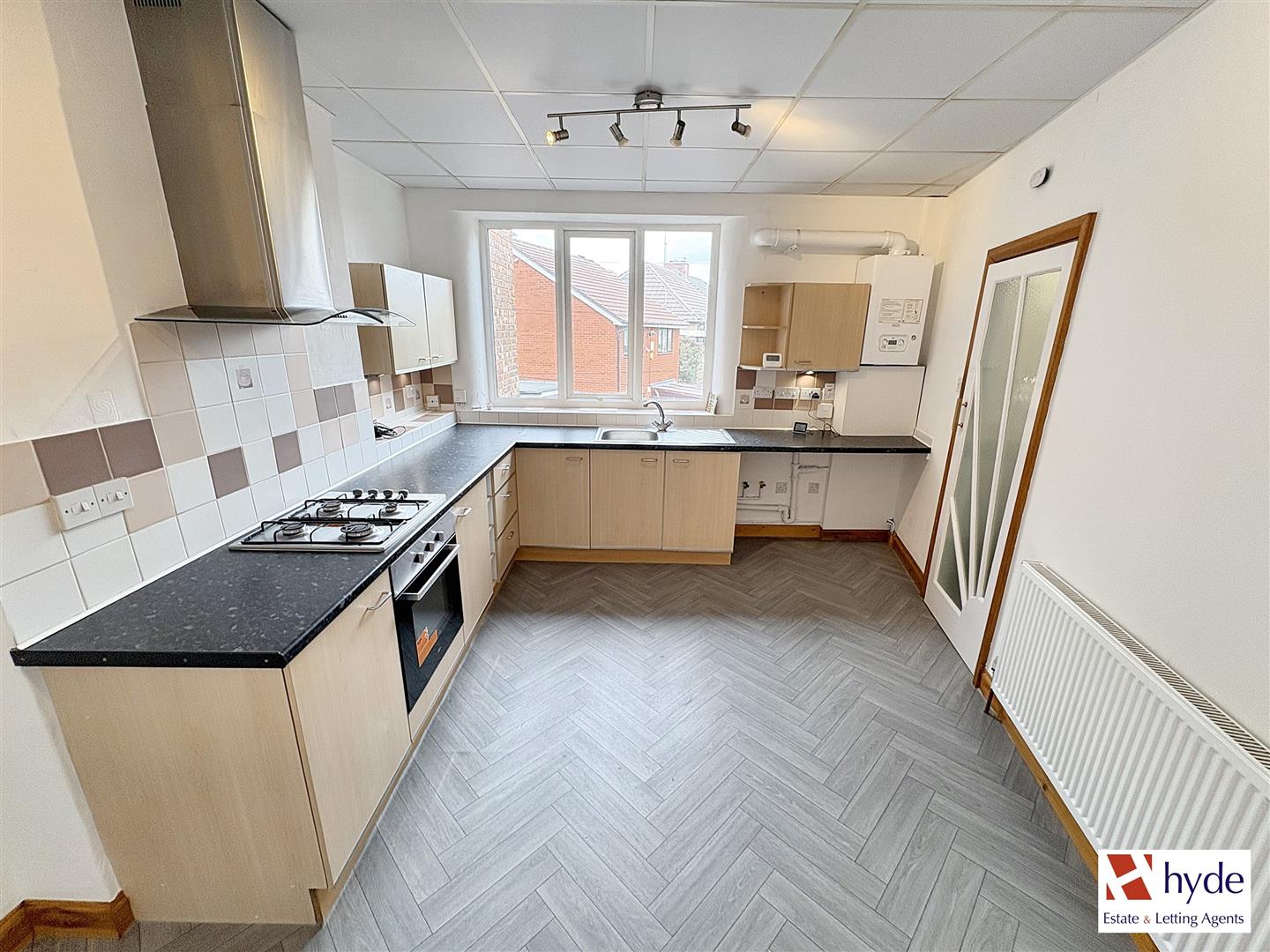 Images for 448A Bury Old Road, Prestwich, Manchester EAID:HydePartnersAPI BID:2