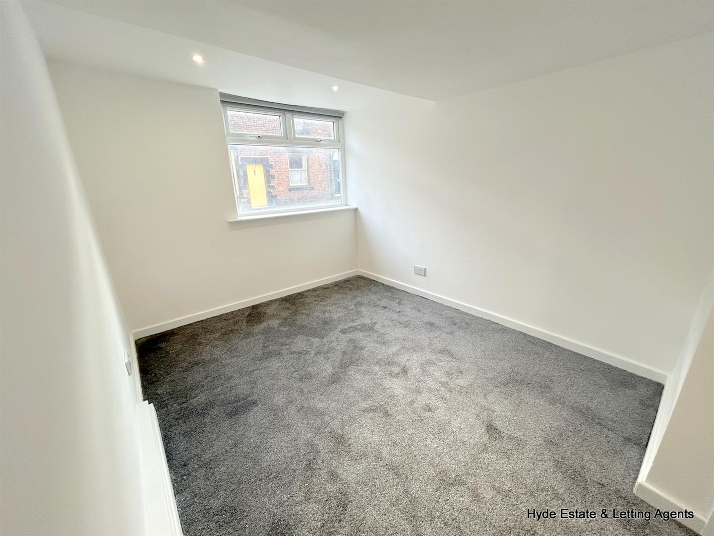 Images for 299 Grimshaw Lane, Middleton, M24 2AT EAID:HydePartnersAPI BID:2