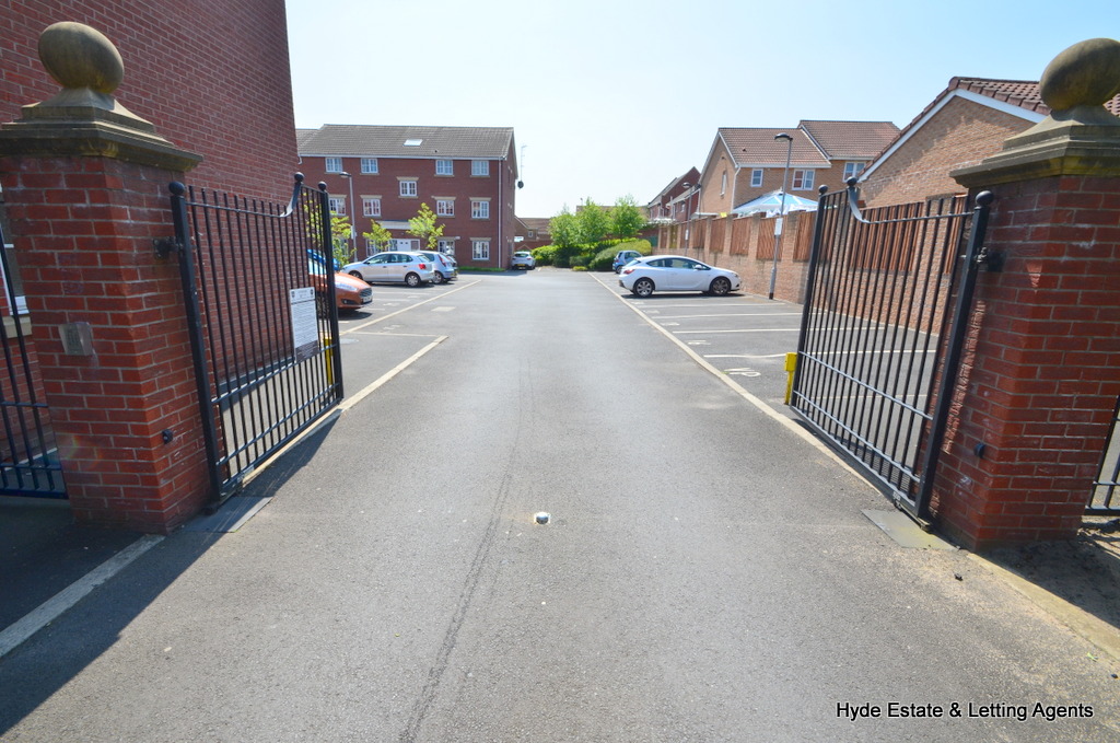 Images for Dingle Close, Radcliffe, Manchester, M26 1UN EAID: BID:hyde